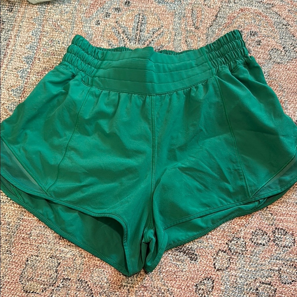 Lululemon Athletica Green Athletic Shorts Lightweight Elastic Waist